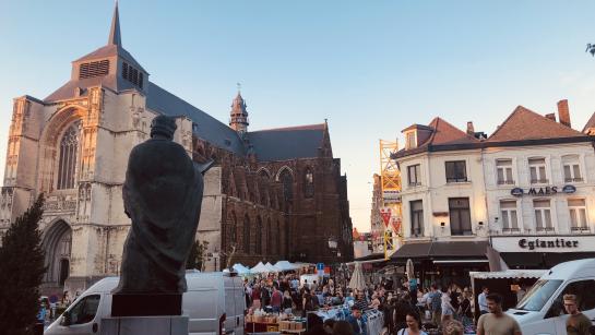Sfeerfoto lentejaarmarkt