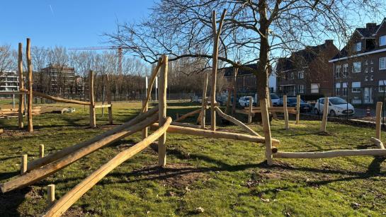 Boudewijnvest Samenspeeltuin onder constructie