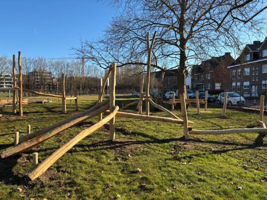Boudewijnvest Samenspeeltuin onder constructie