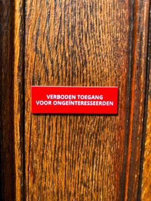 Nutteloze bordenroute_Ingang stadsmuseum De Hofstadt